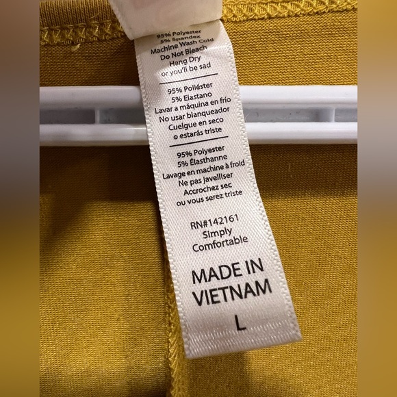 Lularoe Perfect Tee - Picture 4 of 6